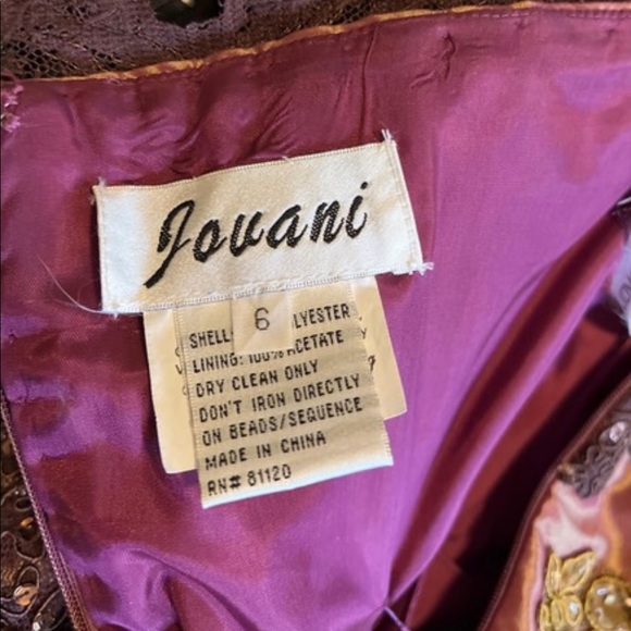 Gorgeous Jovani dress. Excellent condition. Comes with a matching scarf. - Picture 16 of 16